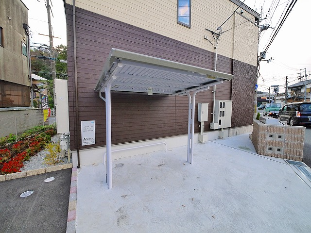 ベル　ソンジュのその他共用部分|屋根付き駐輪場です