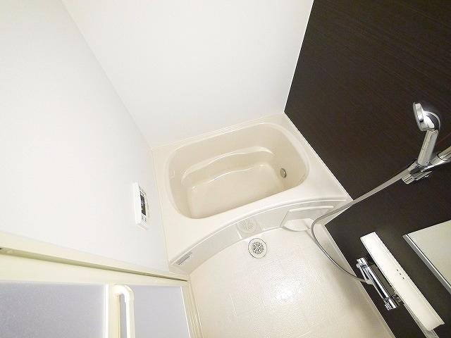 ベル　ソンジュの浴室|ゆったり入れる追い炊きつき