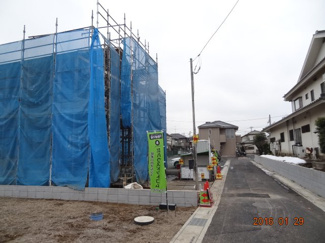 【前面道路含む現地写真】