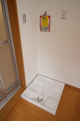 【設備】 | コーポイケダ | 室内洗濯機置場