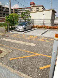 【駐車場】