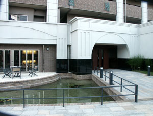 【エントランス】 | セレッソコートOSAKAステーションランド