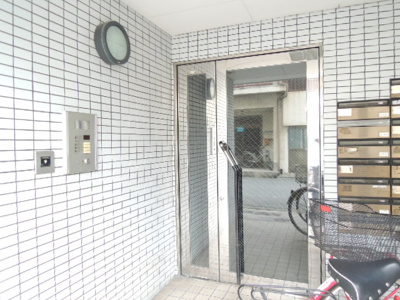 【エントランス】 | リード岡田マンションⅡ