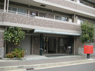 【エントランス】