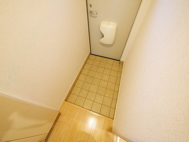 ファミールⅡの玄関|収納もある玄関です