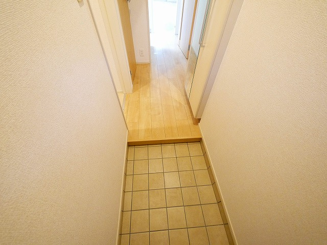 ファミールⅡの玄関|落ち着いた玄関です