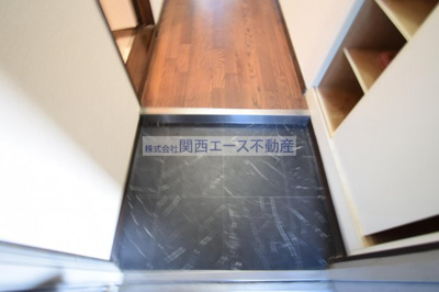 【玄関】 | ツカサロイヤルハイツ瓢箪山