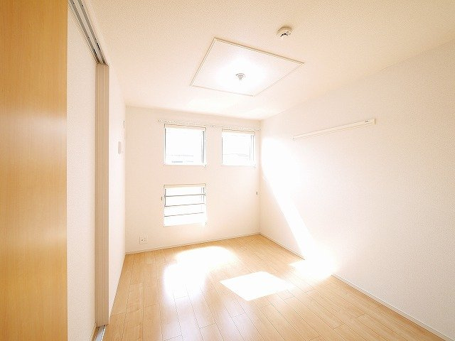 ラオックスⅡの寝室|落ち着いて過ごせるお部屋なので、寝室にいかがでしょうか