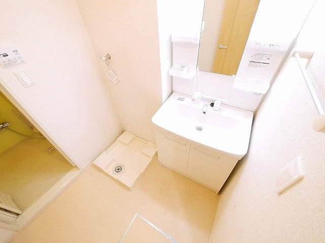ラオックスⅡの洗面所|脱衣スペースもあります