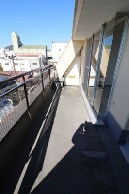 【バルコニー】 | グランドハイム長田