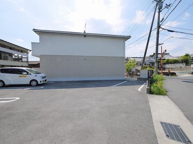 Ｃｕｒｒｅｎｔ　ｍｏｄｅの駐車場