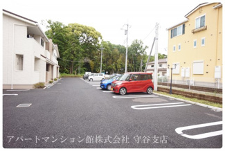 【駐車場】