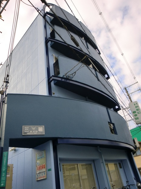 ハイツ三麗神崎川の外観