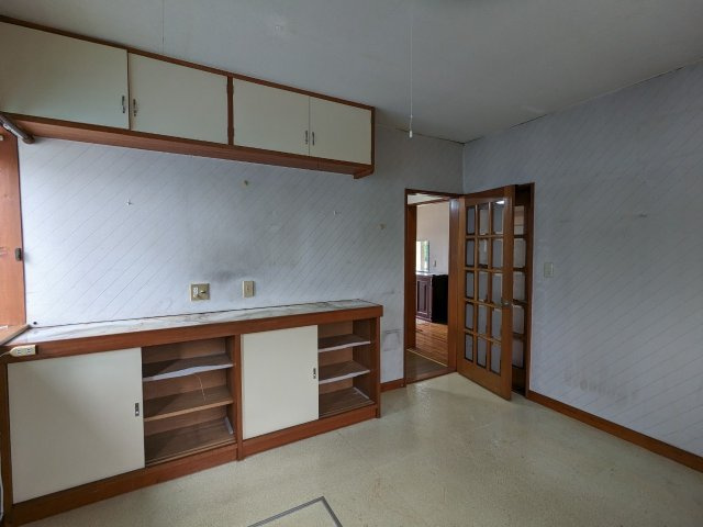 西新町貸家のキッチン