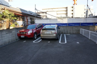 【駐車場】