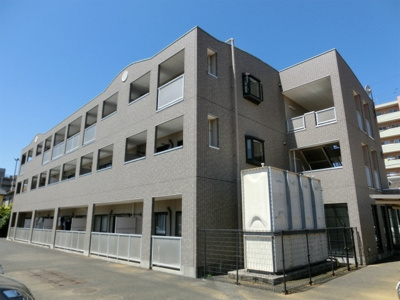 【外観】 | ジュネス弐番館 | シンプルな外観の3階建て　南東向きのマンションです