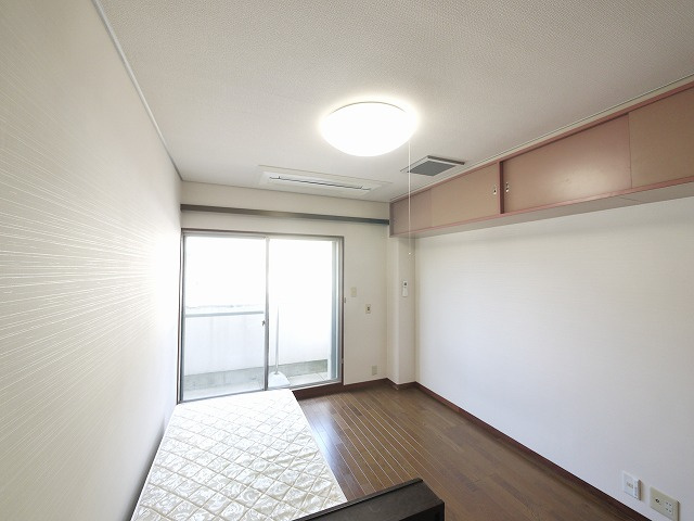 ハウスナカタニの洋室|個人の部屋や寝室として使える洋室です