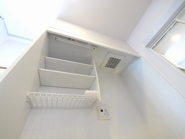 ハウスナカタニのキッチン|コンパクトなキッチンで掃除もラクラク