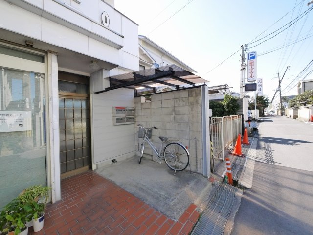 ハウスナカタニのその他共用部分|駐輪場です