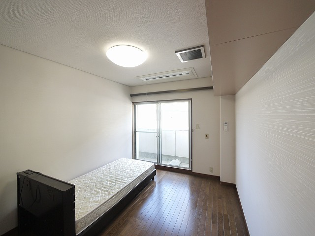 ハウスナカタニの居間・リビング|ゆったり過ごせる居間です