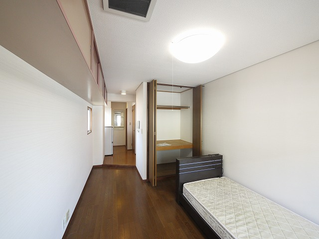 ハウスナカタニの寝室|ゆとりの広さです