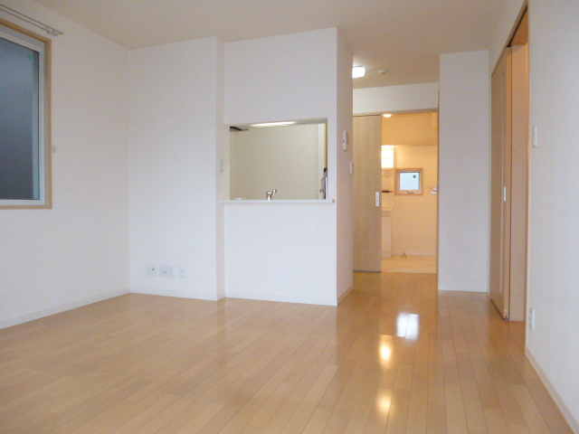 ＫＯ．レジデンスＢの居間・リビング|ダイニング