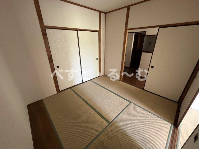 ロイヤルメゾン富士の和室