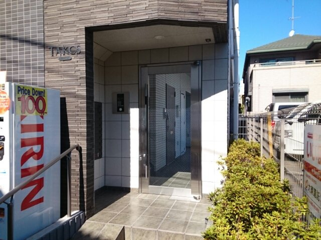 ＴＡＫＣＳ（タックス）のエントランス