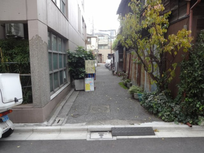 【周辺】 | エルミ鶯谷 | エルミ鶯谷　物件前