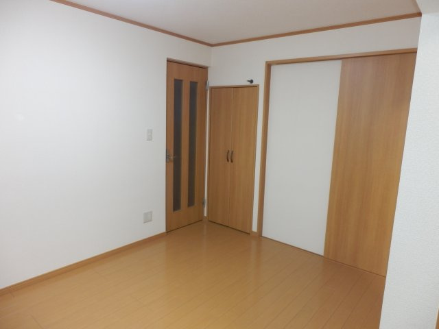 コーポ穂積Bの居間・リビング