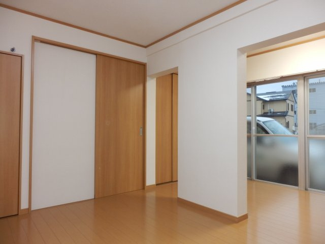 コーポ穂積Bの居間・リビング