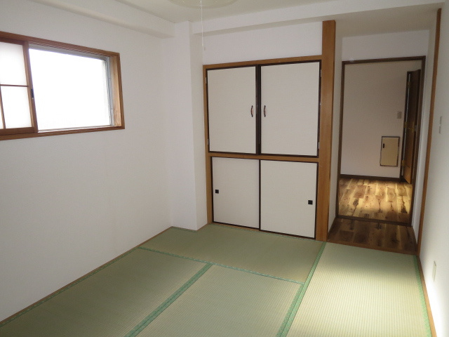 第二桜台マンションの和室