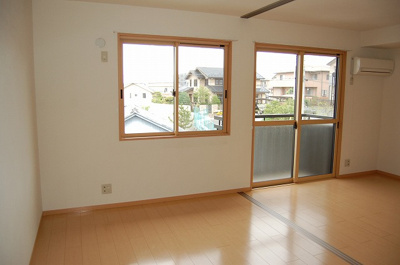 【居間・リビング】 | セピアコート | ※同建物同型別のお部屋