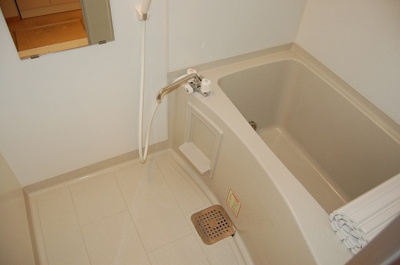【浴室】 | セピアコート | ※同建物同型別のお部屋