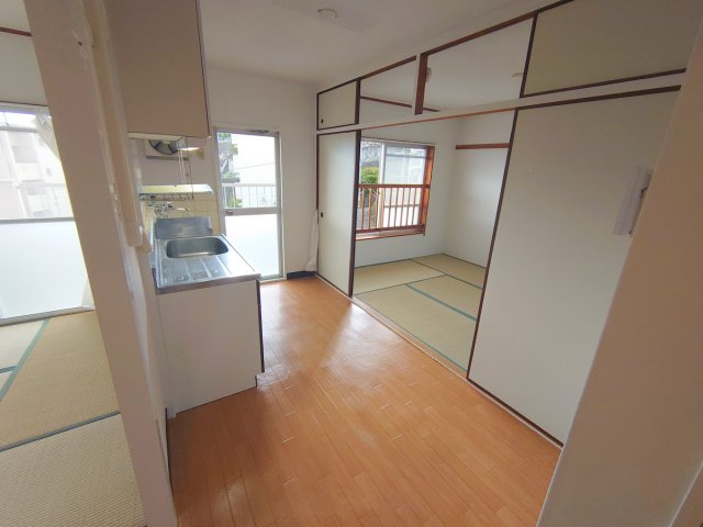 【居間・リビング】 | 宝梅園3号棟