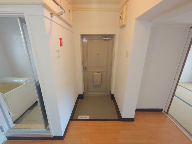 【玄関】 | 宝梅園3号棟