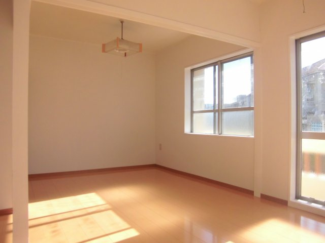 田原アパートの内装