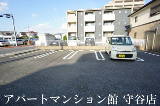 【駐車場】