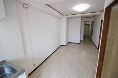 【内装】 | ゼフィール板宿