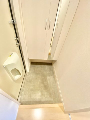 【玄関】 | インコントロB