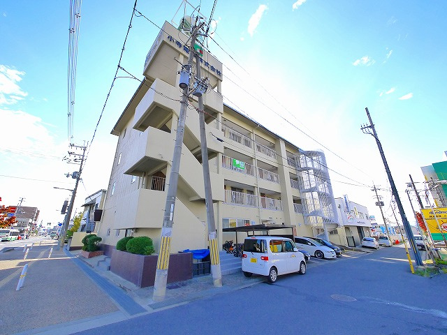 春日ハイツ（大安寺）の外観|キレイな外観です。