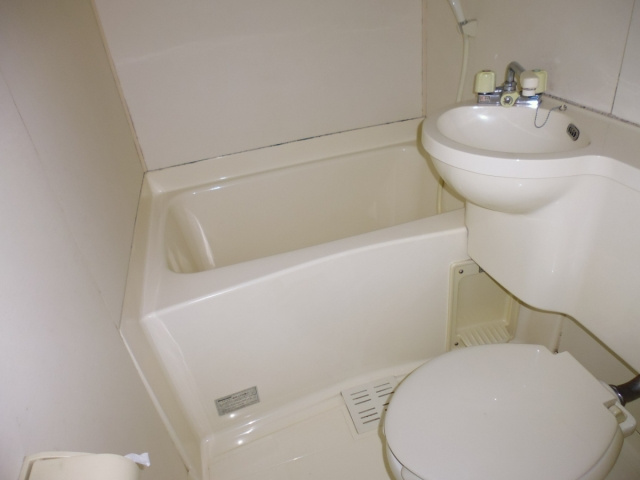 アーバンエース西神戸パルの浴室