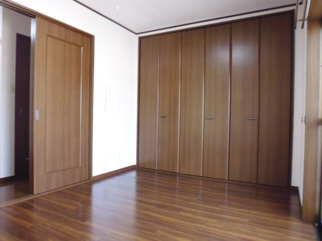 ハイツフェイバリットの洋室