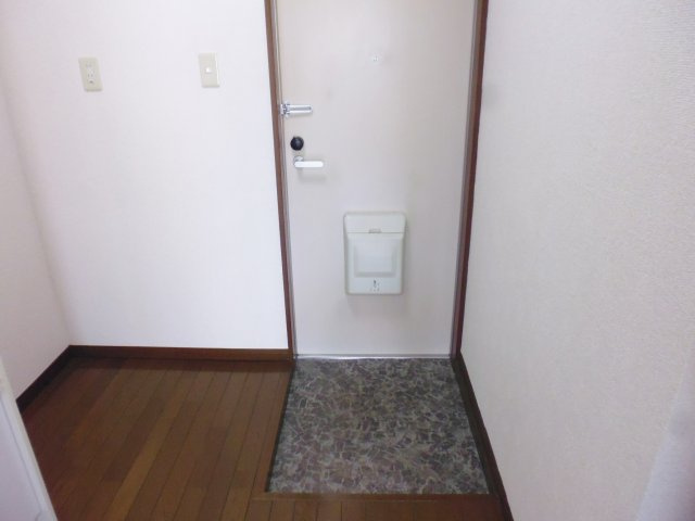 ハイツフェイバリットの玄関