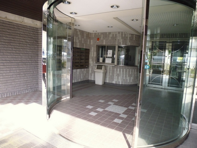 ルナポリスのエントランス