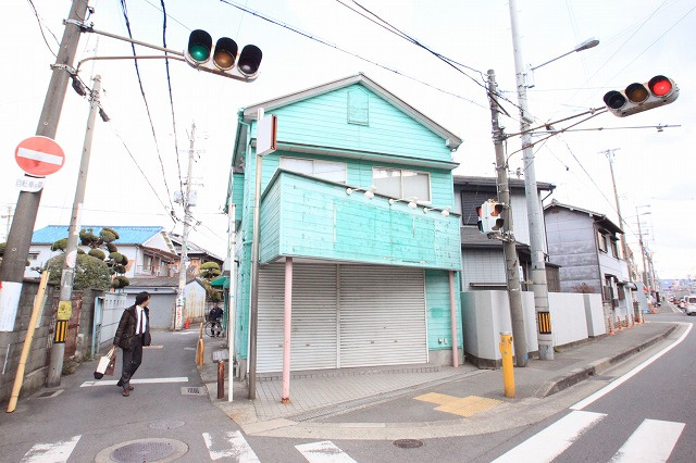 東大阪市大蓮東２丁目の店舗事務所の外観