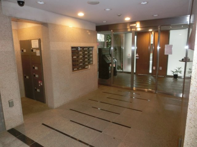 ライフピア川越菅原町のエントランス