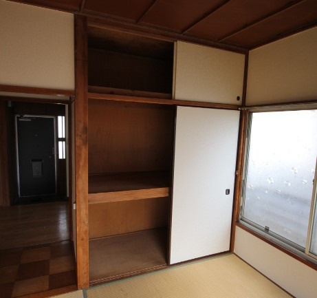 【収納】 | ひぐらし荘 | たっぷり収納できる押入です♪