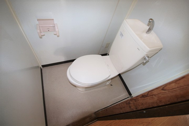 【トイレ】 | ひぐらし荘 | トイレにも窓が付いているので換気がしっかりできます！