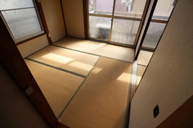 【和室】 | ひぐらし荘 | 2面採光で日当たり良好です♪